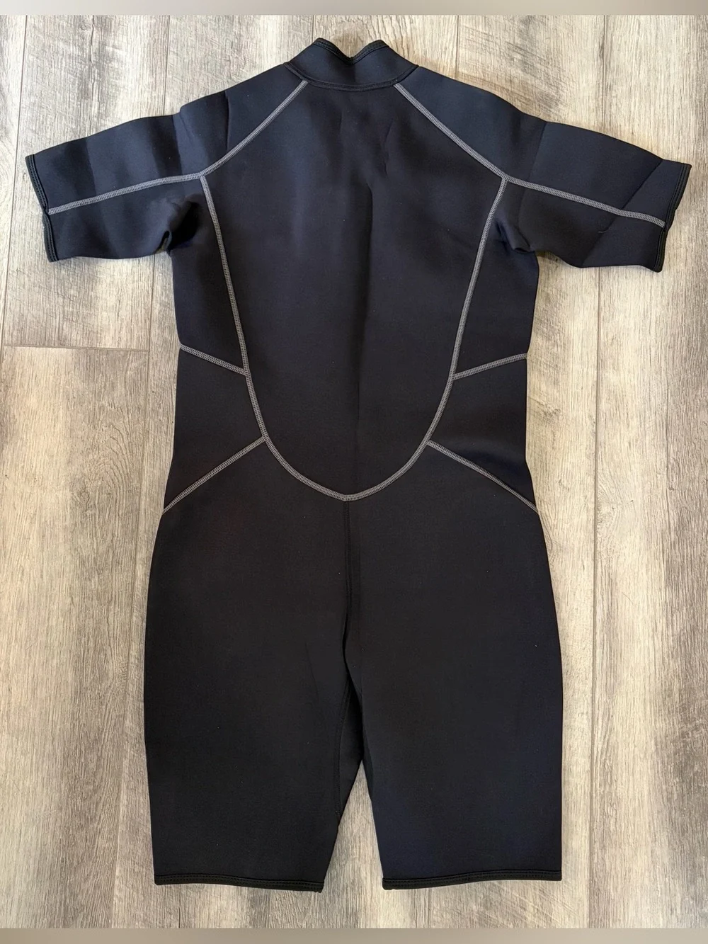Seaskin 3MM Shorty Wetsuit Scuba-suit Medium Black Full Front Zip.